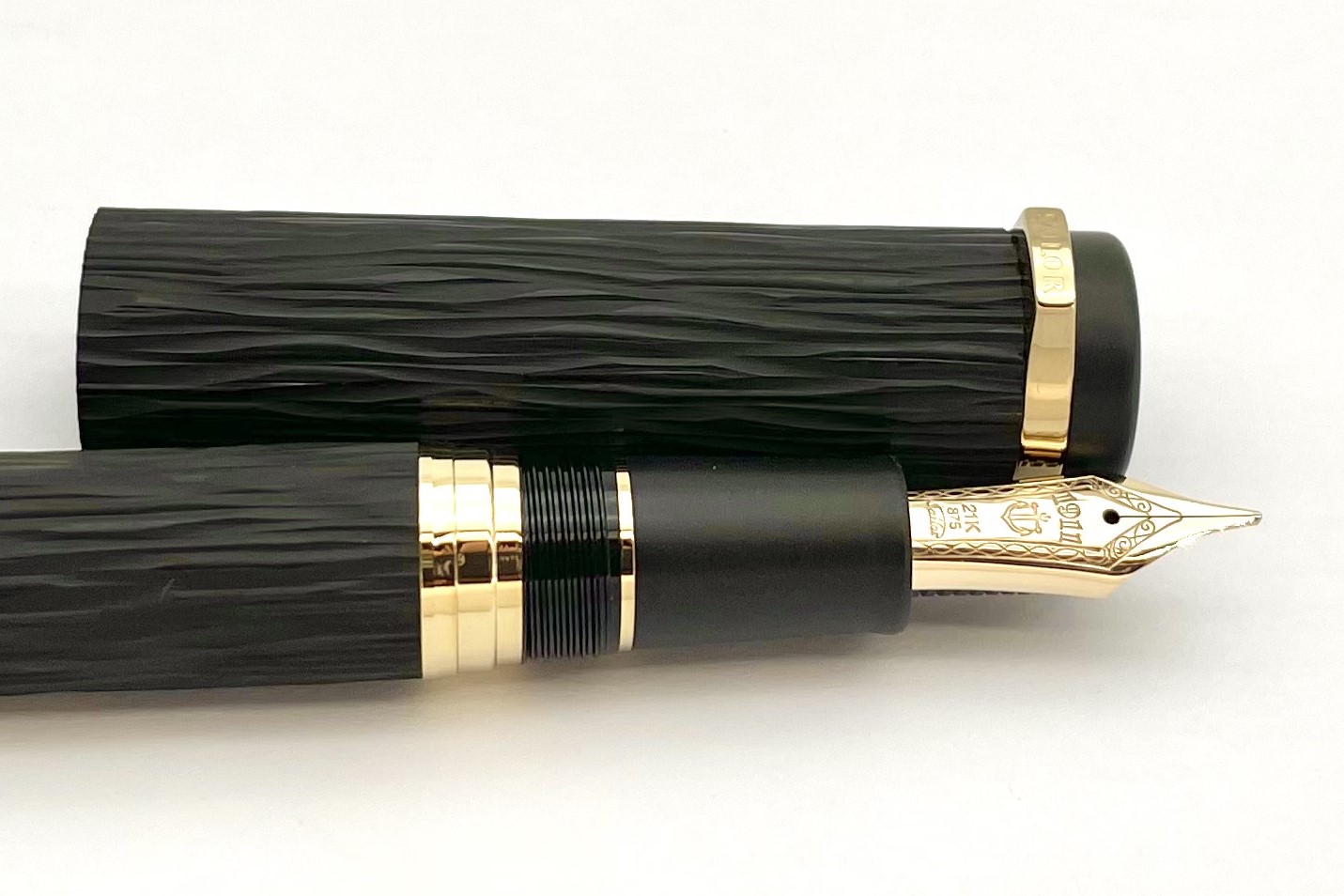 SailorEboniteSculptureYokazeFountainPen_I